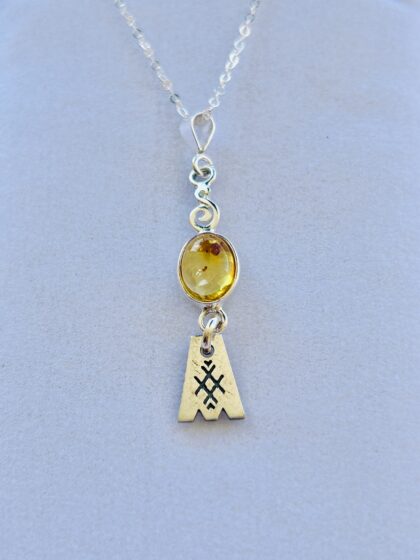 oval amber pendant